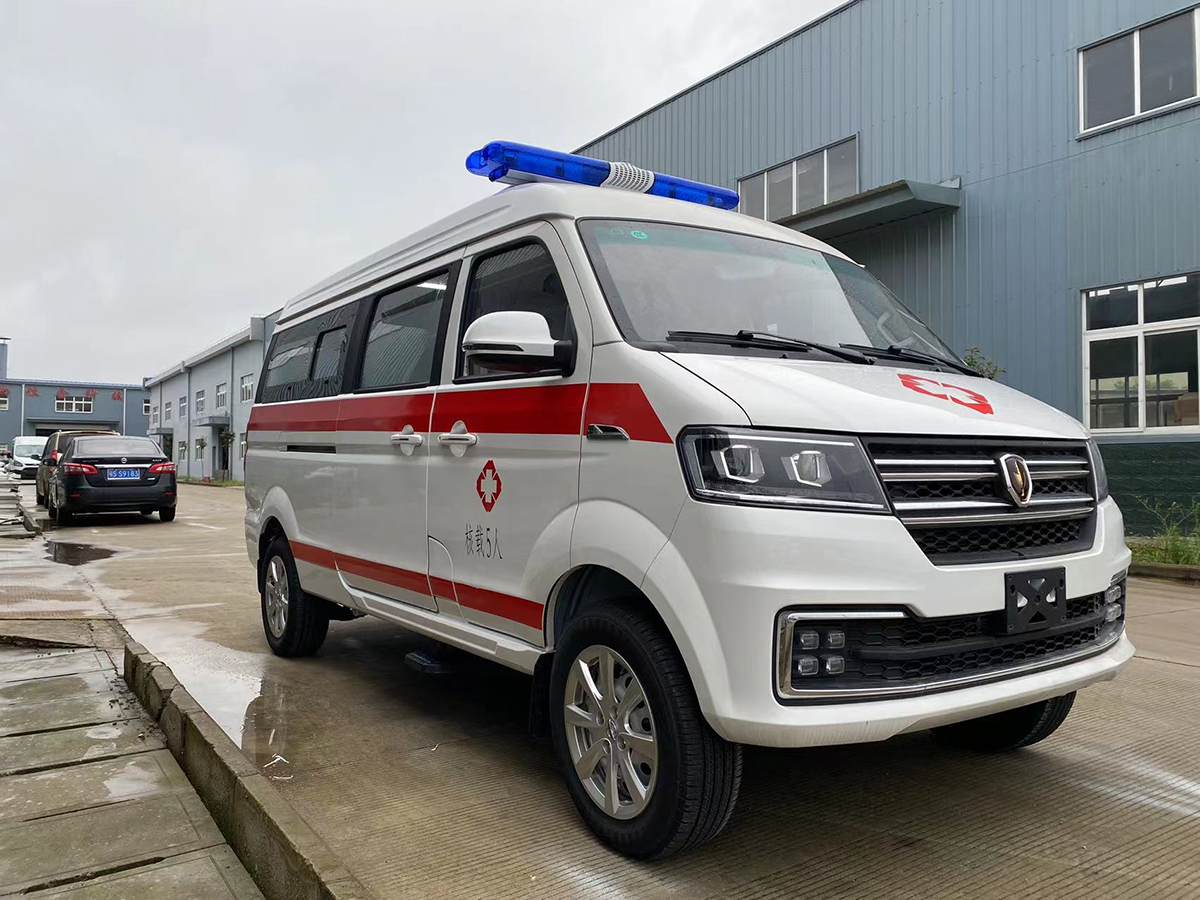 金杯小海獅S轉(zhuǎn)運救護(hù)車